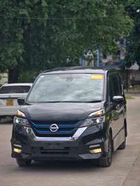 Nissan  serena empower