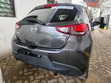 Mazda Demio grey
