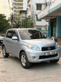 TOYOTA RUSH 2015MODEL
