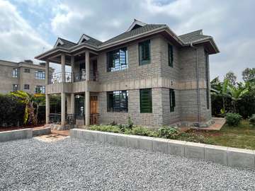 4 Bed House with En Suite at Uhuru Road