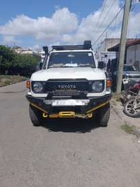 Toyota landcruiser hardtop