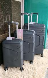 PREMIUM 3-PIECE LUGGAGE SET — TRAVEL IN STYLE