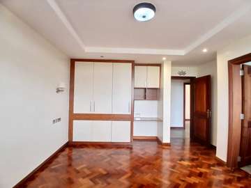 3 Bed Apartment with En Suite at Riverside Drive
