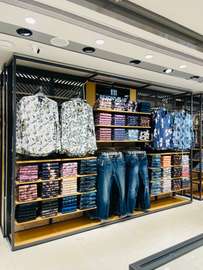 BOTIQUE SET UP
