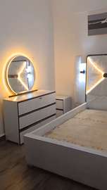 Bed 5by6 plus two side drawers and dresser