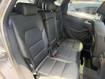 MERCEDES BENZ B180 2018 SUNROOF