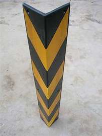 Rubber corner guard