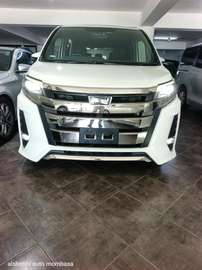 Toyota NOAH wxb sunroof
