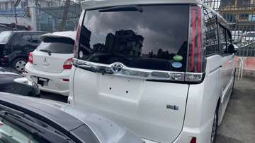 TOYOTA NOAH HYBRID WXB 2019MODEL