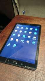 Samsung tab A-SM-T585