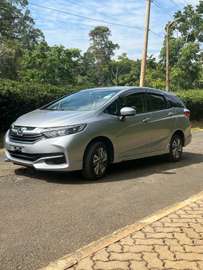 Honda fit shuttle Hybrid 1500cc 2018 model