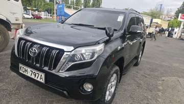 TOYOTA LANDCRUISER PRADO TX 2015MODEL PETROL