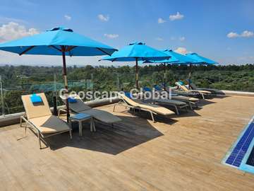 4 Bed Apartment with En Suite in Spring Valley
