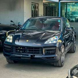 Porsche Cayenne Turbo S 4000cc 2020