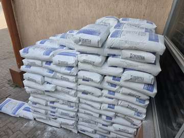 Cleopatra White Portland Cement. 40kg ,Grade 52.5