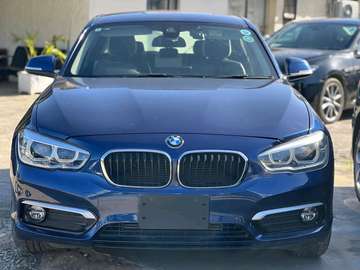 BMW 118i blue 2018