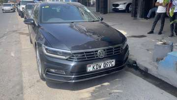 VOLKSWAGEN PASSAT R LINE 2018model