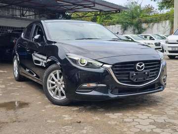 Mazda Axela black