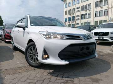 toyota fielder hybrid 2019