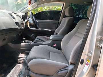 TOYOTA HILUX 2011