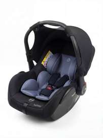 Curio Baby Car Seat Black Adjustable Harness Canopy