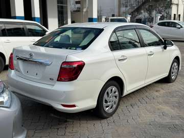 Toyota Axio for sale (Hire Purchase accepted)