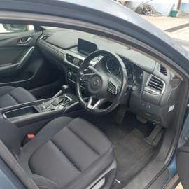 Mazda axela petrol