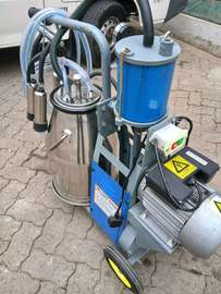 MILKING MACHINE – FAST, CLEAN & EFFICIENT