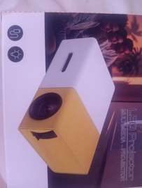 LED PROJECTOR