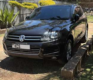 2011 VOLKSWAGEN TOUAREG