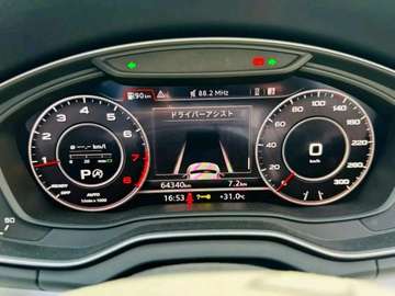 AUDI Q5 s-line quattro 2018model