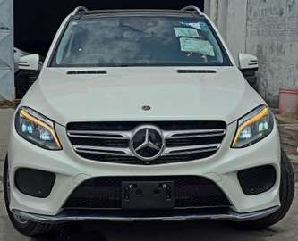 MERCEDES BENZ GLE 350D SUV