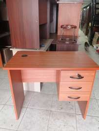 Study desk/table