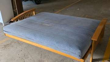 Futon /Bedsofa with Gray Fabric, Easy to Clean