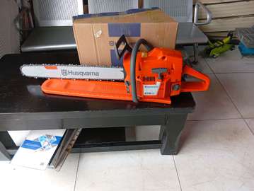 Husqvarna power saw