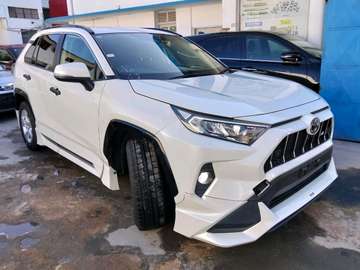 TOYOTA RAV4 SUNROOF 2019MODEL FULLY LOADED