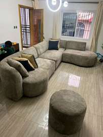 Modern sofa set.