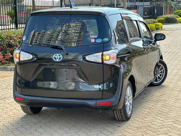 Toyota Sienta hybrid 1500cc fully loaded black color 2018.
