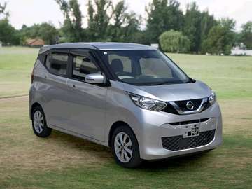 Nissan daiz newshape