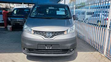 Nissan Nv200 grey