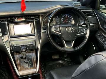 TOYOTA HARRIER 2015MODEL DOUBLE SUNROOF