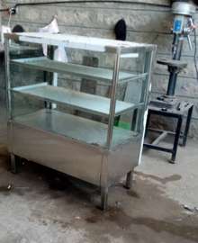 cake display