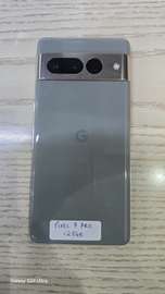 Google Pixel 7 Pro 128GB Gray Advanced Camera