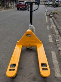 Hand pallet truck -3000kg
