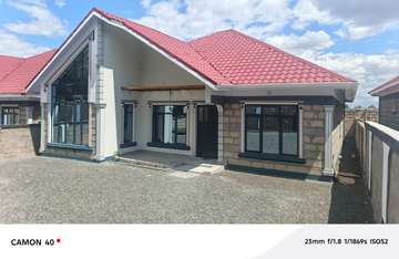 Lovely 4 BR Houses in Ngong