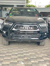TOYOTA HILUX DOUBLE CABIN GR SPORT 2022MODEL