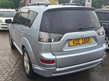 MITSUBISH OUTLANDER 2008MODEL 7 SEATER