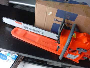 Husqvarna power saw