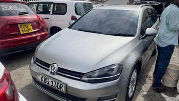 VOLKSWAGEN GOLF TSI 2015MODEL