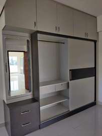 MODERN CLOSETS INSTALLATION